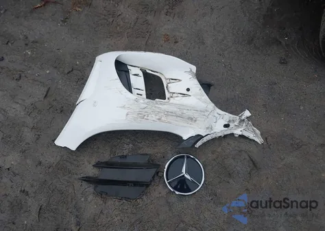 2020 Mercedes-Benz C 300 from USA, damaged, VIN WDDWF8DB2LR526946